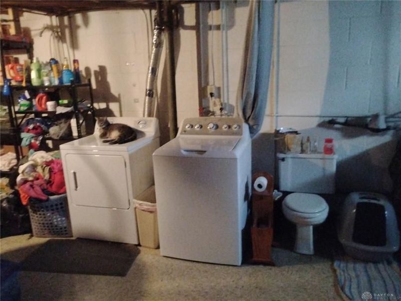 1870 Walnut, Coshocton, OH 43812 Photo 14