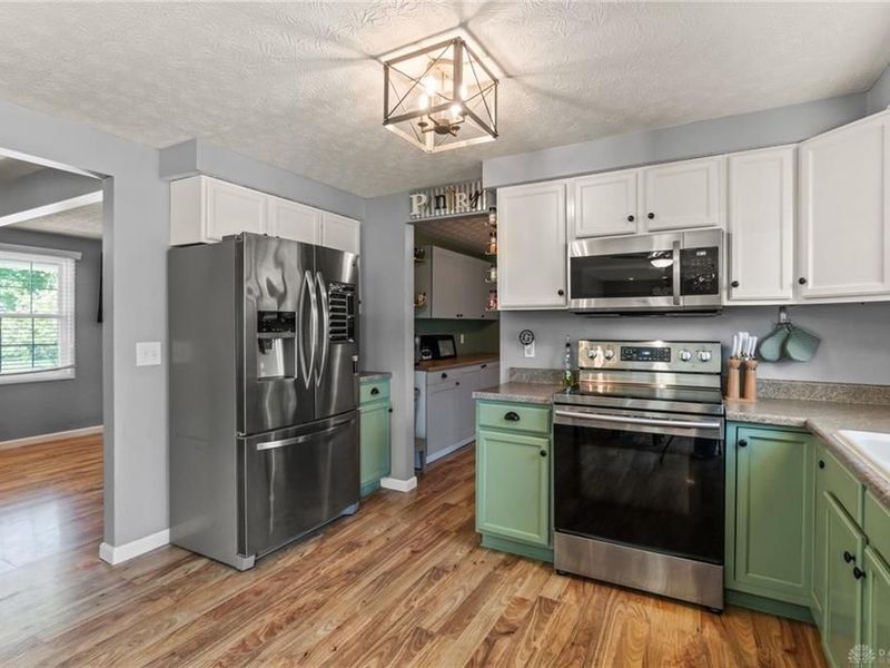 2460 Kewanna Lane, Beavercreek, OH 45434 Photo 13