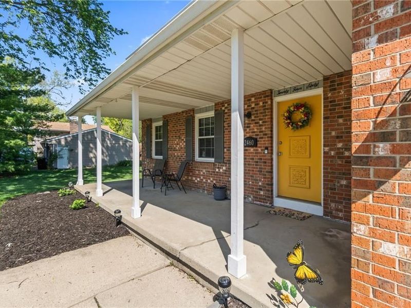 2460 Kewanna Lane, Beavercreek, OH 45434 Photo 2