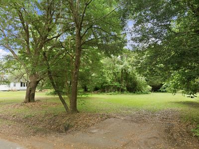 135 Scotia Street, McClellanville, SC 29458