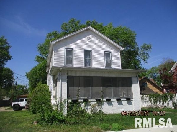 507 S 7TH Street, Pekin, IL 61554