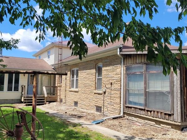 78 Frank Lane , Hillsboro, IL 62049