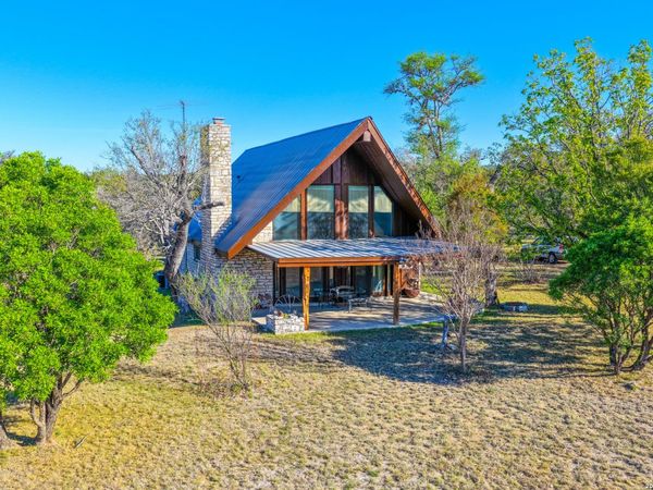 348 ROCKY ROAD, Pipe Creek, TX 78063