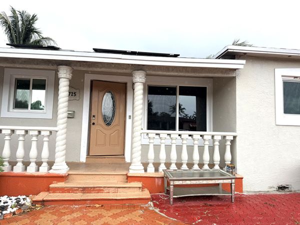14725 NE 8th Avenue, Miami, FL 33161
