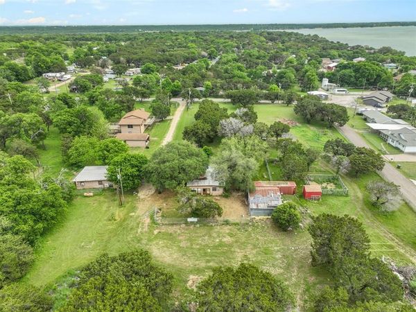 000 Linda Lee Crossing , Whitney, TX 76692