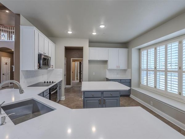 452 Richmond Street, Irving, TX 75063