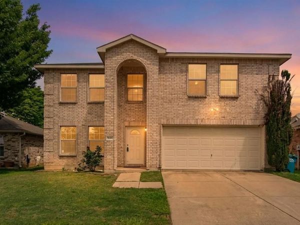 5718 Green Ivy Road, Denton, TX 76210