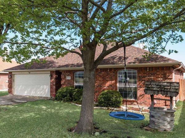 9320 Rhea Court , White Settlement, TX 76108