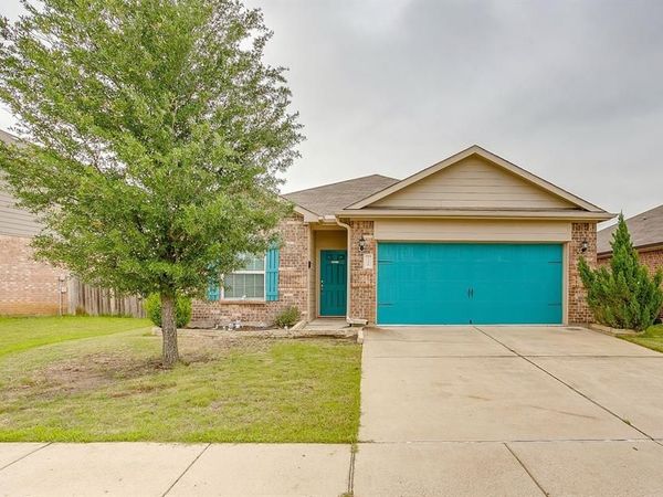 136 Kennedy Drive, Venus, TX 76084