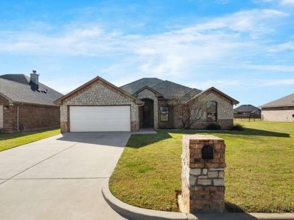 9108 Parkview Circle , Tolar, TX 76476