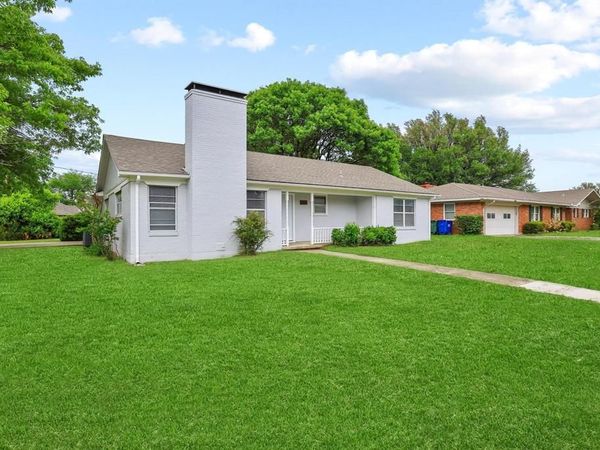 218 Texoma Drive, Whitesboro, TX 76273