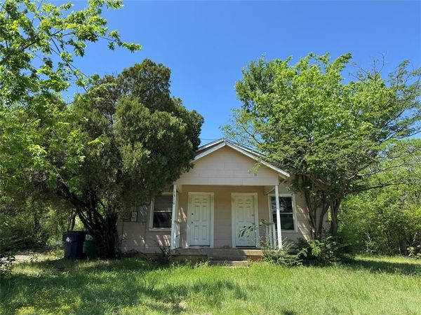 1310 Neff , Denton, TX 76201