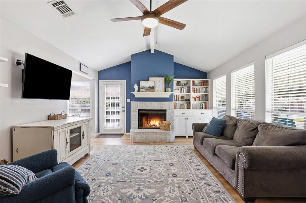 10232 Sunset View Drive, Fort Worth, TX 76108 Main Photo