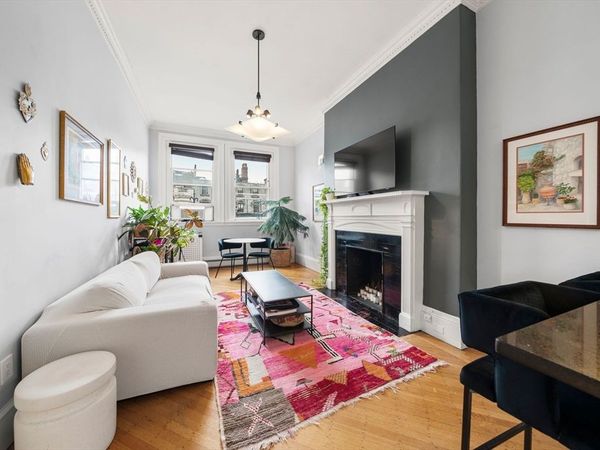 165 Beacon St, Unit 8, Boston, MA 02116