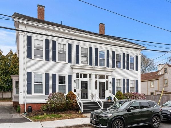64 Middle St, Unit 2, Newburyport, MA 01950
