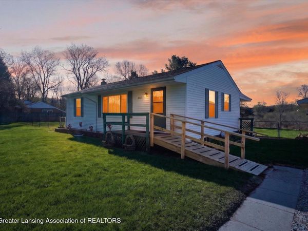 8410 Coleman Road, Haslett, MI 48840