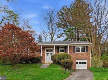 1322 CORDELIA COURT , MCLEAN, VA 22102