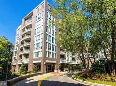 513 W BROAD STREET , Unit 504, FALLS CHURCH, VA 22046