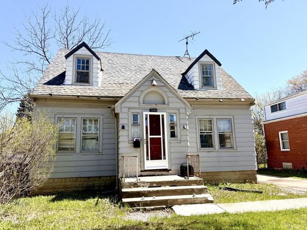 5866 N 39th STREET, Milwaukee, WI 53209