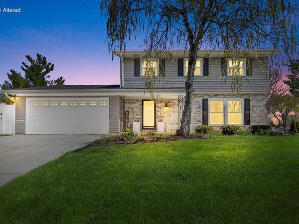 230 E Golden LANE, Oak Creek, WI 53154