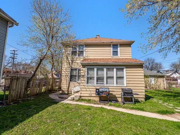 5015 N 38th STREET, Milwaukee, WI 53209