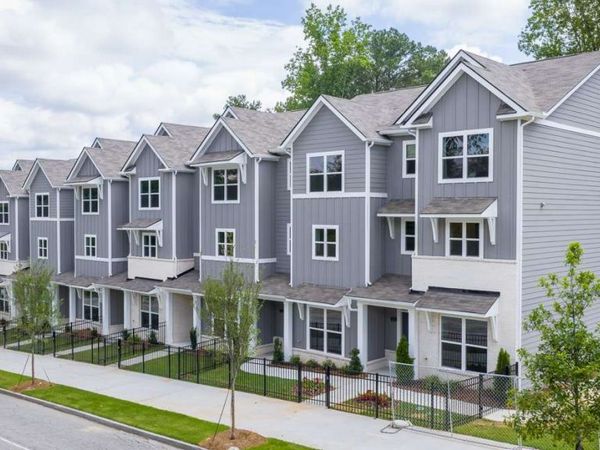 1327 Lakota Place, Atlanta, GA 30315