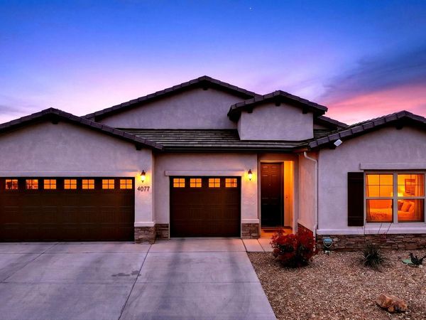 4077 Plant Drive NE, Rio Rancho, NM 87144