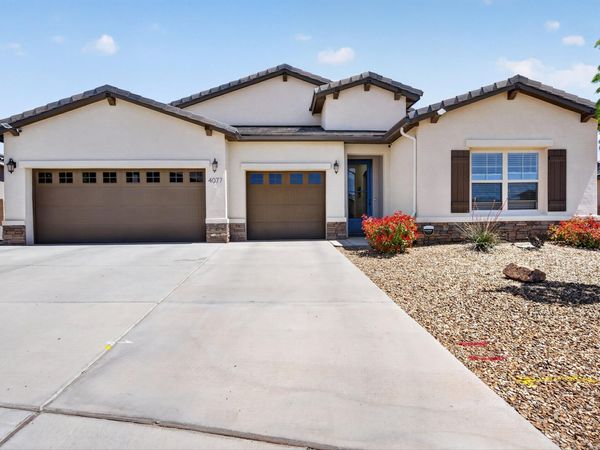 4077 Plant Drive NE, Rio Rancho, NM 87144