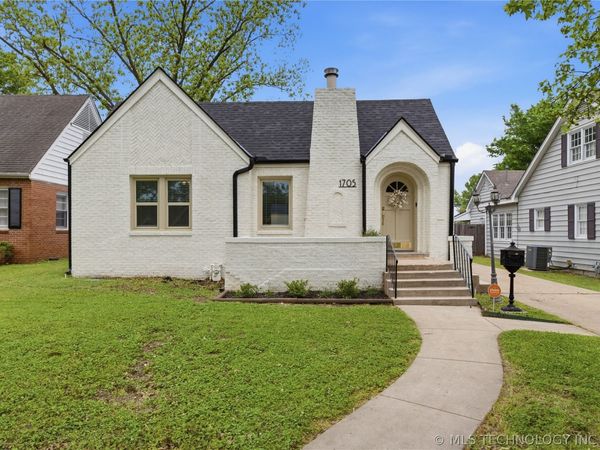 1705 S Johnstone Avenue , Bartlesville, OK 74003
