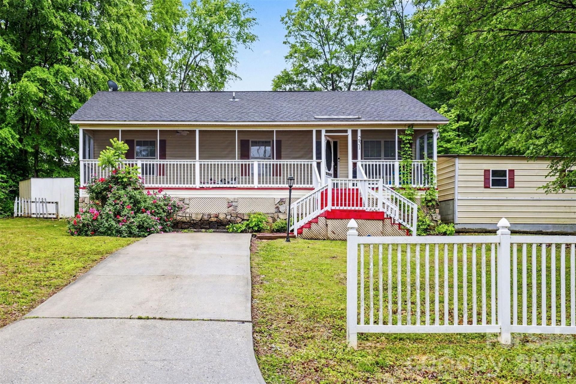 251 Rankin Road, Belmont, NC 28101 Main Photo