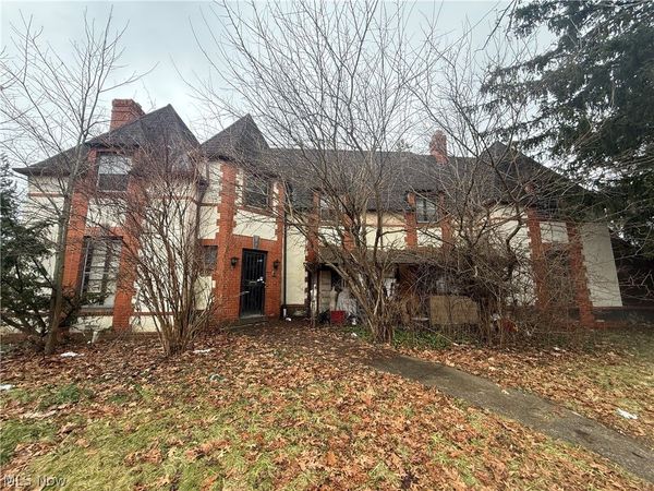 16321 Stockbridge Avenue , Cleveland, OH 44128