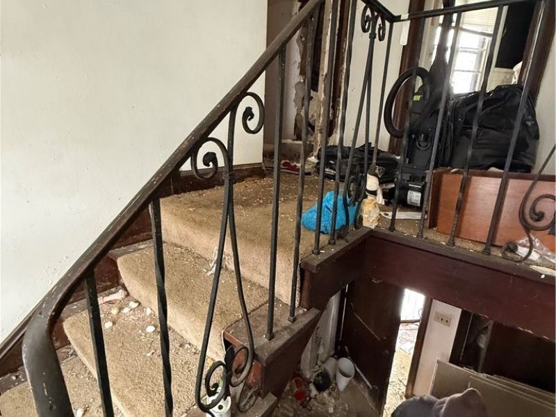 16321 Stockbridge Avenue, Cleveland, OH 44128 Photo 9