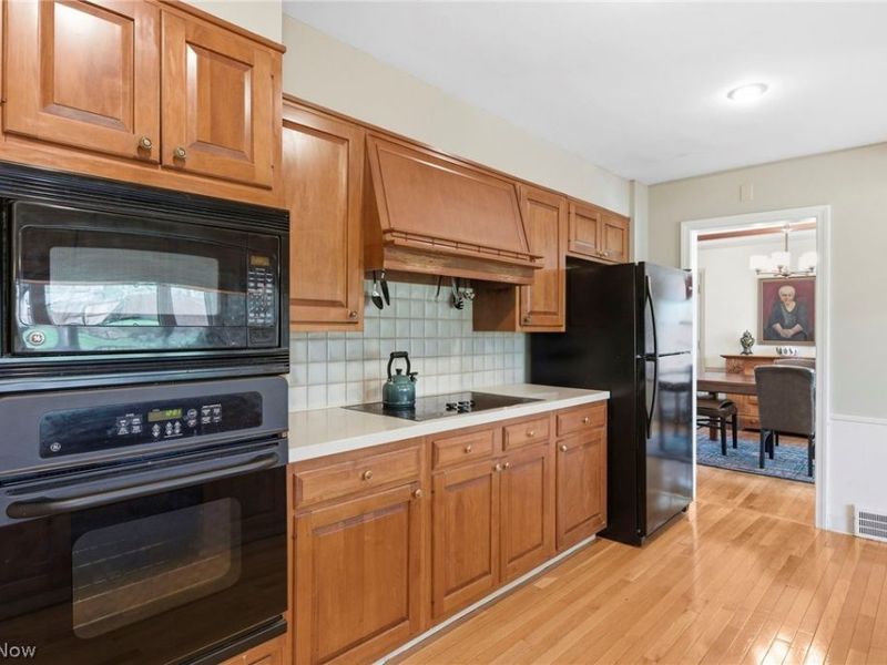 2044 S Belvoir Boulevard , South Euclid, OH 44121 Photo 13