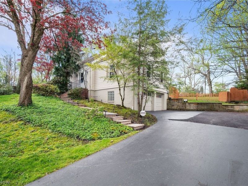 2044 S Belvoir Boulevard , South Euclid, OH 44121 Photo 29