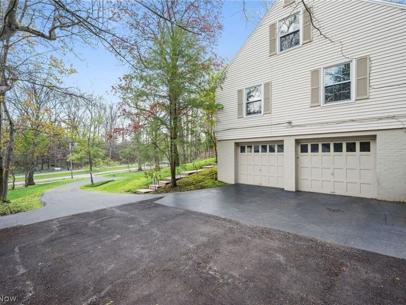 2044 S Belvoir Boulevard , South Euclid, OH 44121 Photo 32