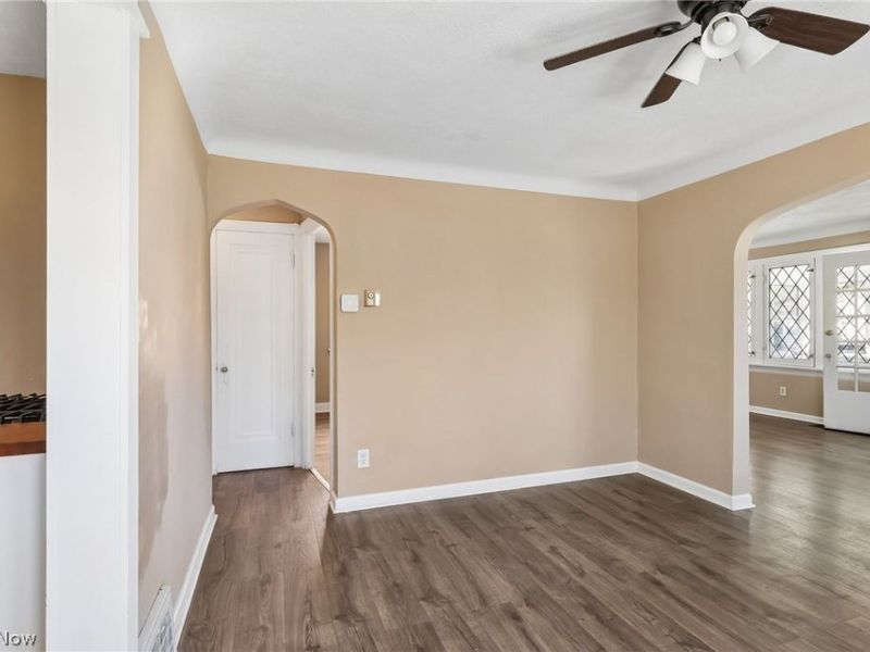 13618 Wainstead Avenue, Cleveland, OH 44111 Photo 10