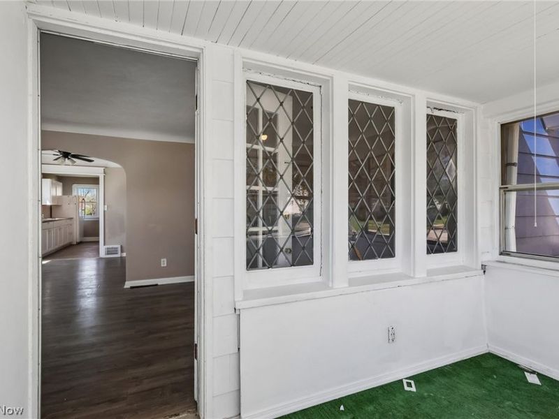 13618 Wainstead Avenue, Cleveland, OH 44111 Photo 15