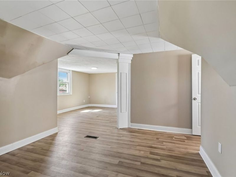 13618 Wainstead Avenue, Cleveland, OH 44111 Photo 22