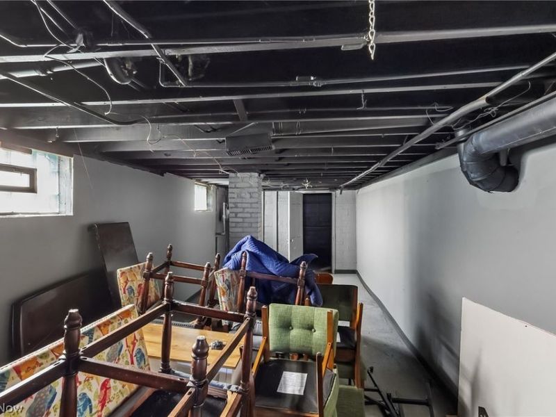 13618 Wainstead Avenue, Cleveland, OH 44111 Photo 29