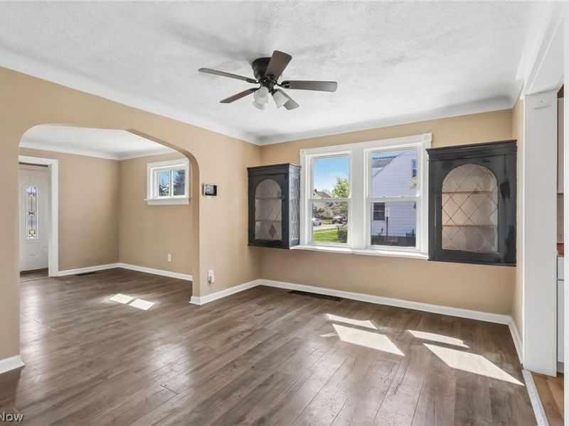 13618 Wainstead Avenue, Cleveland, OH 44111 Photo 9