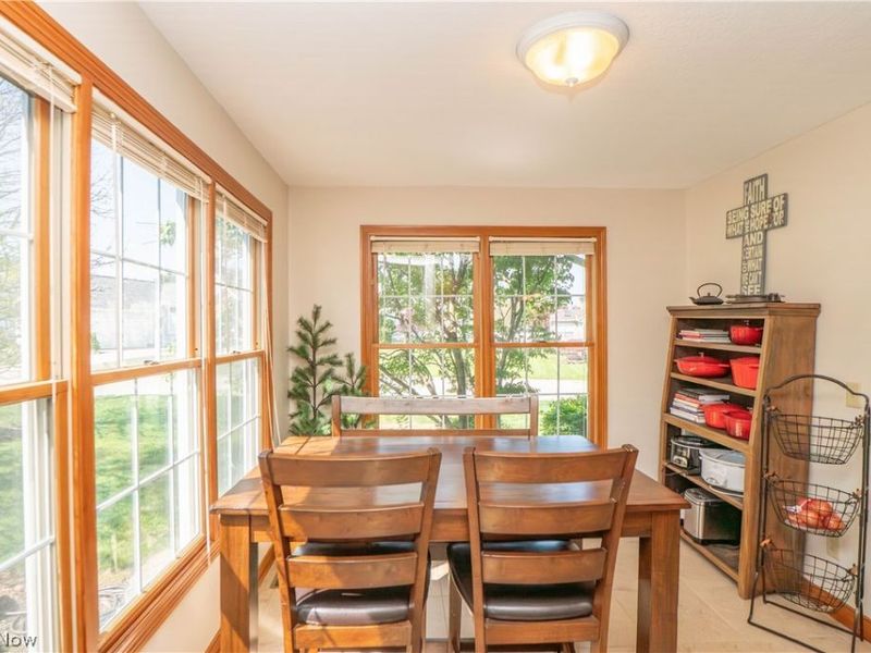 1204 Stone Crossing Street NE, Canton, OH 44721 Photo 16