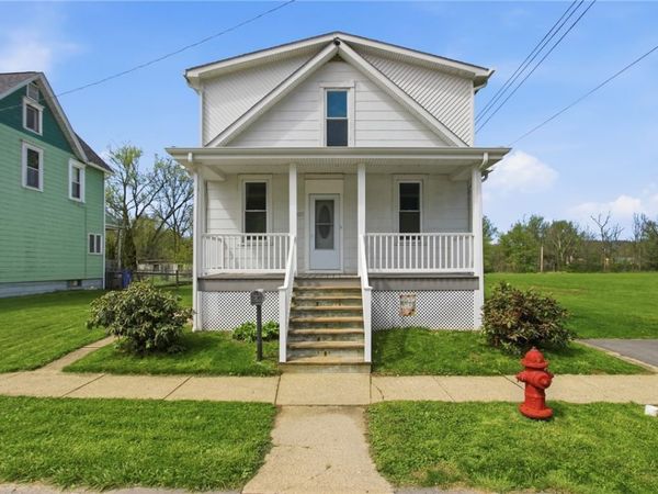337 N Washington St, Evans City, PA 16033
