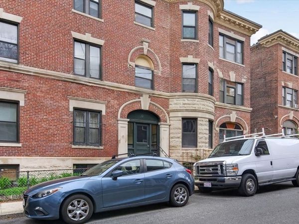 19 Royal St, Unit 6, Boston, MA 02134