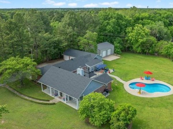 1710 Steele Road, Tontitown, AR 72762
