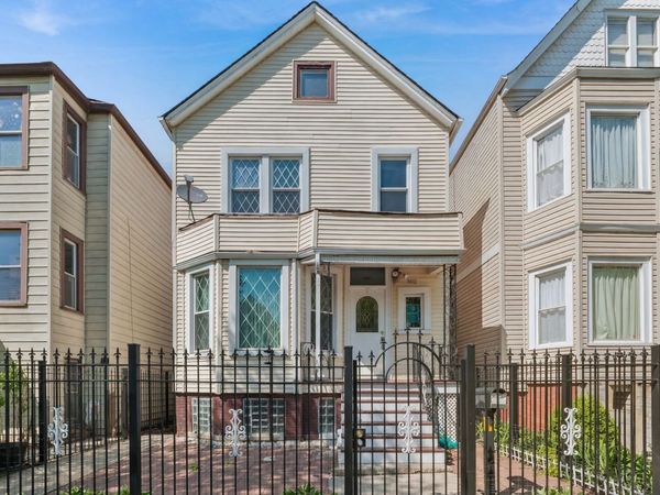 3412 W mclean Avenue, Chicago, IL 60647