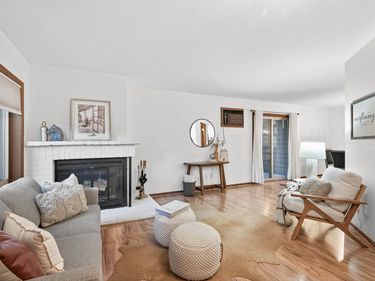 2010 Ridge Drive, Unit 13, Saint Louis Park, MN 55416