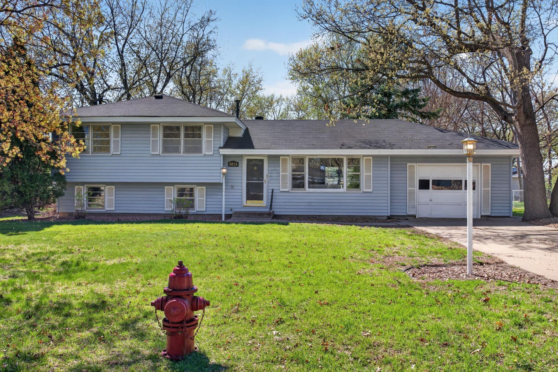 8024 Madison Street NE, Spring Lake Park, MN 55432