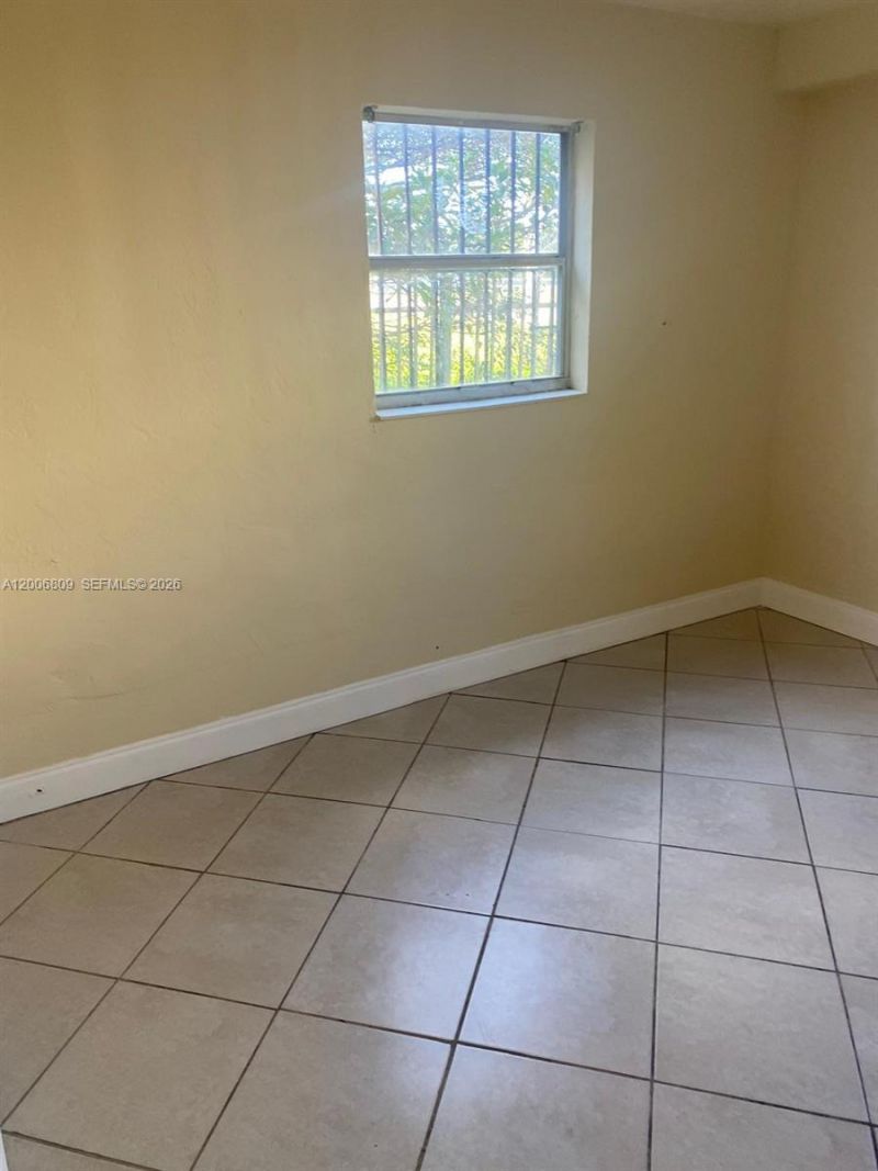 1319 NW 60th St , Unit 4, Miami, FL 33142 Photo