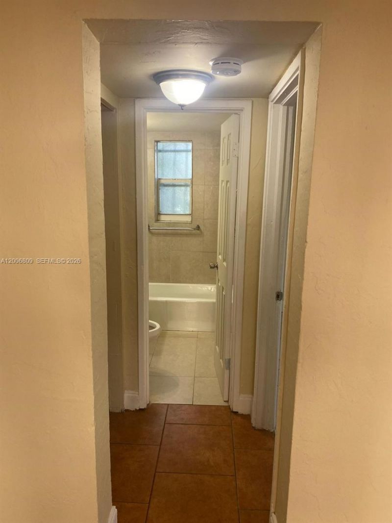 1319 NW 60th St , Unit 4, Miami, FL 33142 Photo