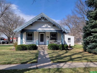 1603 N Nebraska Avenue, York, NE 68467